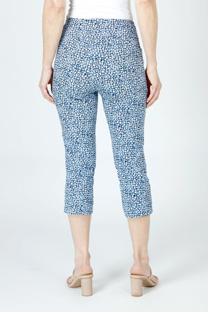 Lisette L Montreal Pebble Capri in Multi.  3" waistband pull on with tummy control.  2 front slash pockets.  Snug through stomach, hip and thigh.  21 1/2" inseam._59957312913774
