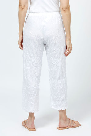 Top Ligne Crinkle Crop in White.  Elastic waist pull on crop pant.  Sewn edges._35169927987400