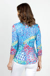 Top Ligne Starry Scene Crinkle Top In Multi. Artist inspired expressionist dot print. V neck top with shirt tail hem and 3/4 sleeve. Relaxed fit._t_34981301846216