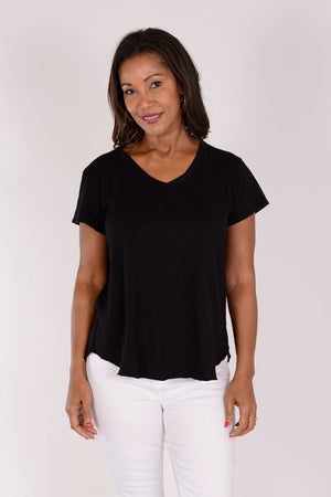 Mododoc Short Sleeve V Neck with Curved Hem in Black. V neck short sleeve high low tee. Raw edges. Relaxed fit._34238402887880
