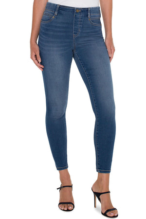 Liverpool Gia Skinny Forever Fit Jean in Santa Ynez Wash.  Medium blue wash.  Midrise pull on jean in a fabric that won't stretch out and stays comfortable.  Skinny jean with faux front pockets and back patch pockets.  28" inseam._35226812678344