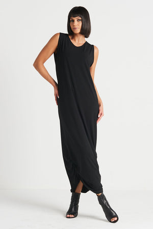 Planet Matte Jersey Tank Dress in Black. Scoop neck sleeveless tank dress with side ruched detail . Curved hem. Relaxed fit_34112589594824