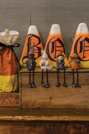 Beware of cute little monsters! These charming retro-style shelf sitters are the perfect addition to your Halloween decor. Hand-painted and made from resin, these festive ornaments can be displayed together or separately sitting perfectly on any bookshelf, mantel, windowsill!_34403360506056