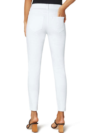 Liverpool Gia Glider Ankle Skinny in White. Pull on jean with faux front pocket. 2 rear patch pockets. 28" inseam.Liverpool Gia Glider Ankle Skinny in White. Pull on jean with faux front pocket. 2 rear patch pockets. 28" inseam._32355610099912